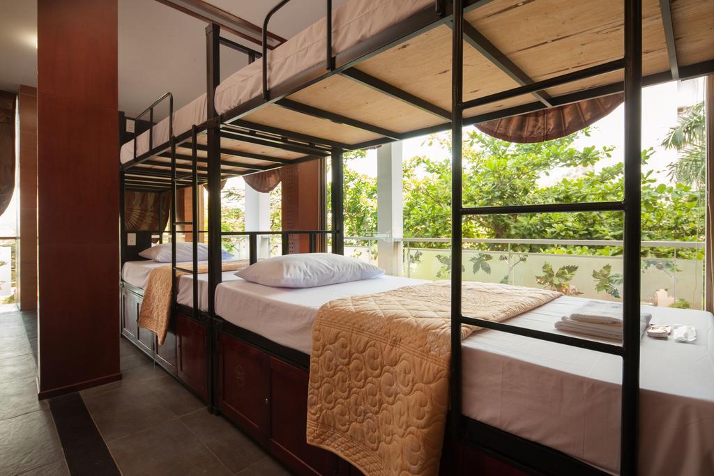 Catba Central Hostel Dong Khe Sau Bilik gambar